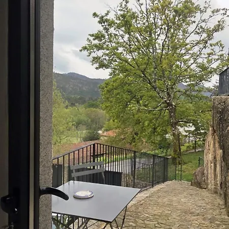 Casa Fraga Do Suadouro カンポ・ド・ジェレッス