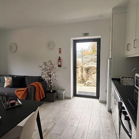 Casa Fraga Do Suadouro *