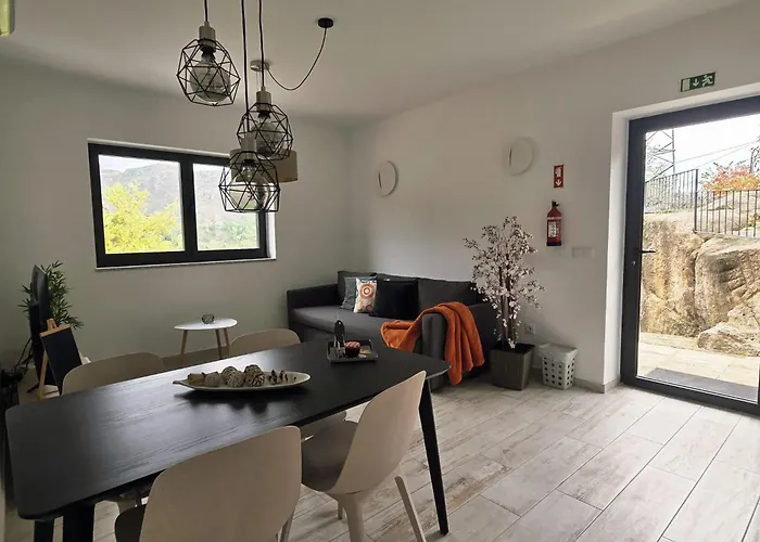 Casa Fraga Do Suadouro *